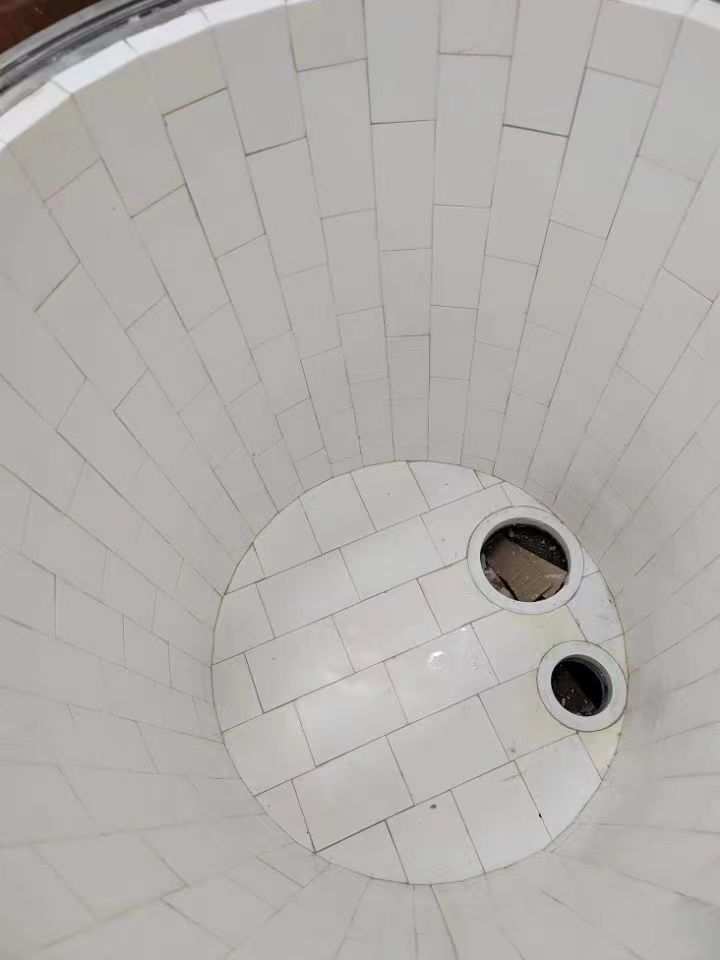1717556494147716